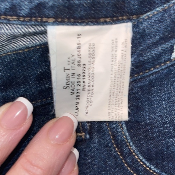 Georgio Armani Denim Jeans - size 30. C - Picture 8 of 8
